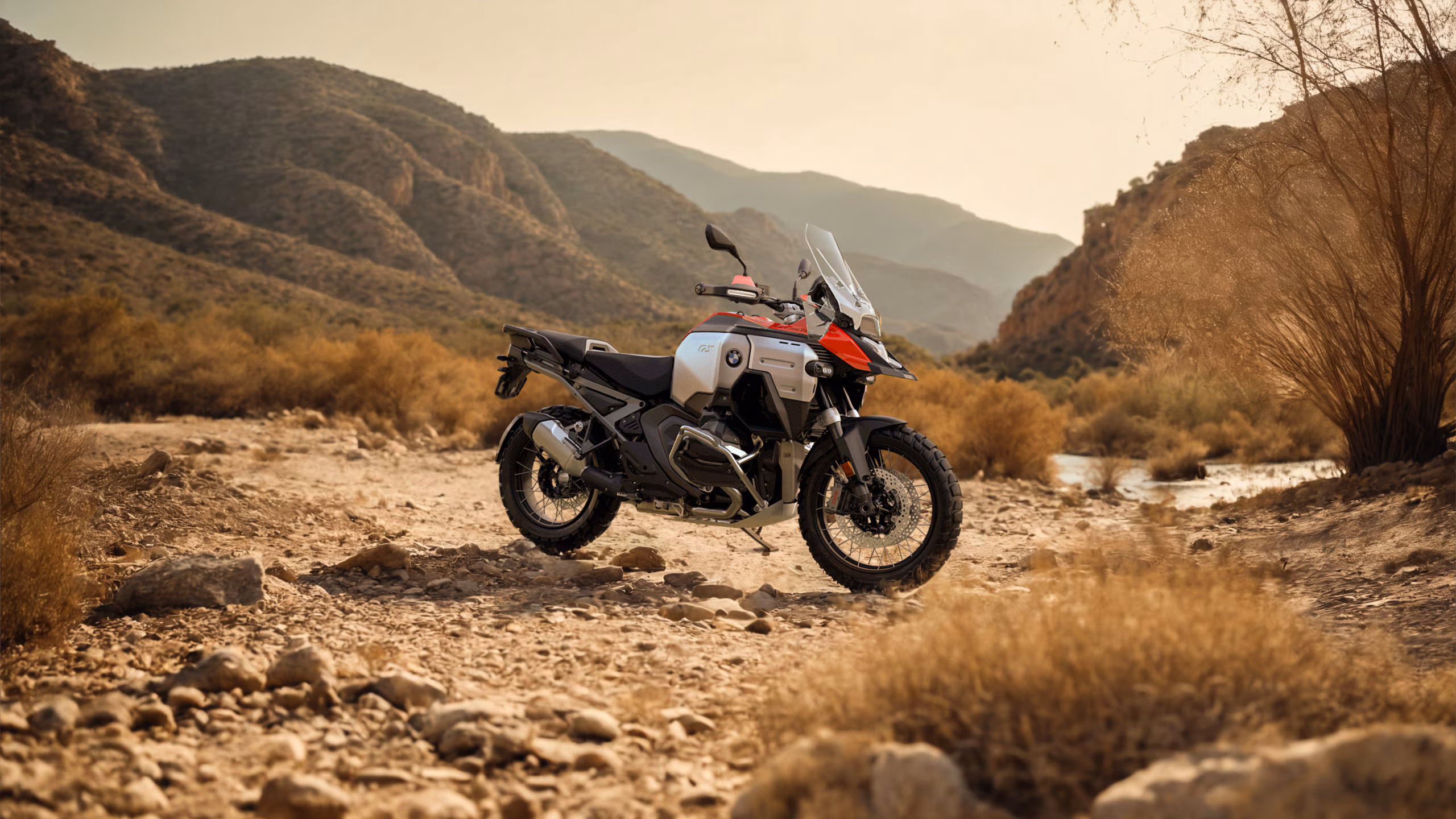 BMW R 1300 GS Adventure multipropósito, alta cilindrada